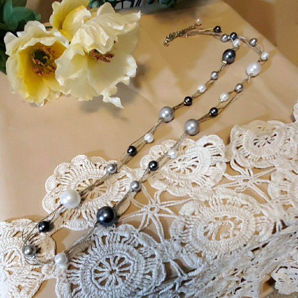 Mid length necklace